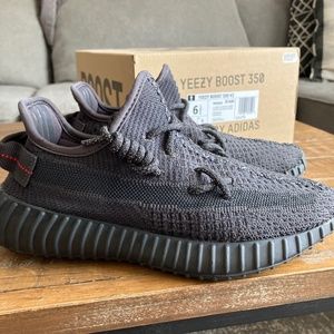Adidas Yeezy  Boost 350 size 6.5